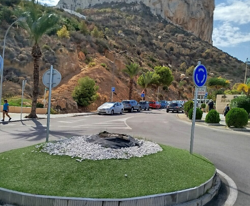 Playa de Levante o la Fossa-卡尔佩必去景点