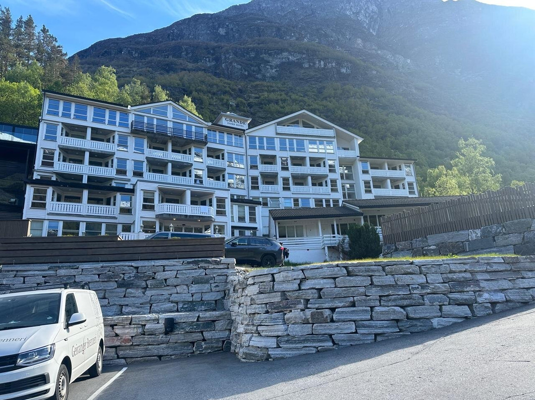 格兰德峡湾酒店主图
