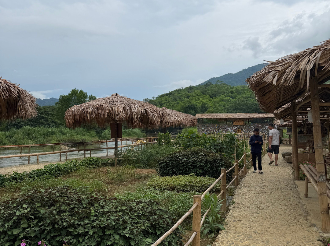 Puluong Giant Waterwheel-清化必去景点