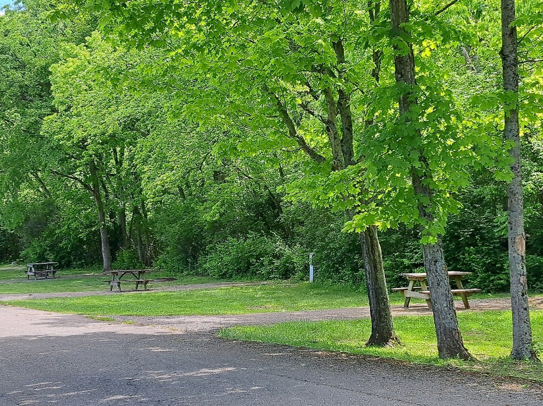 Mounds State Recreation Area-Brookville必去景点