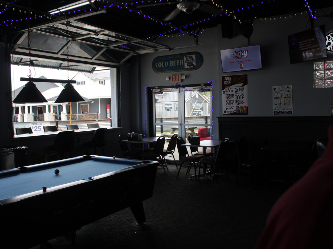 Hometown Tavern