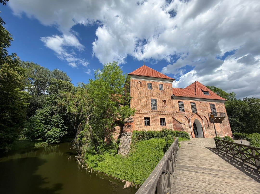 Oporów Castle Museum-Kutno必去景点