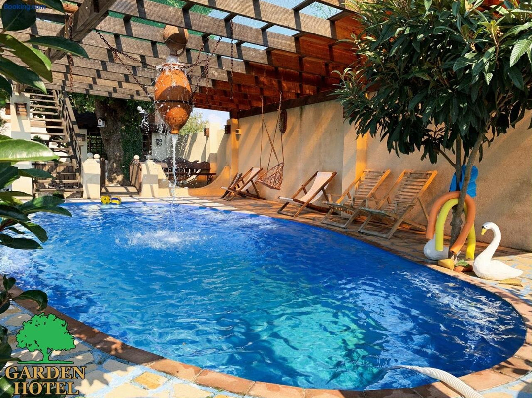 Pereta酒店住宿-Garden Hotel