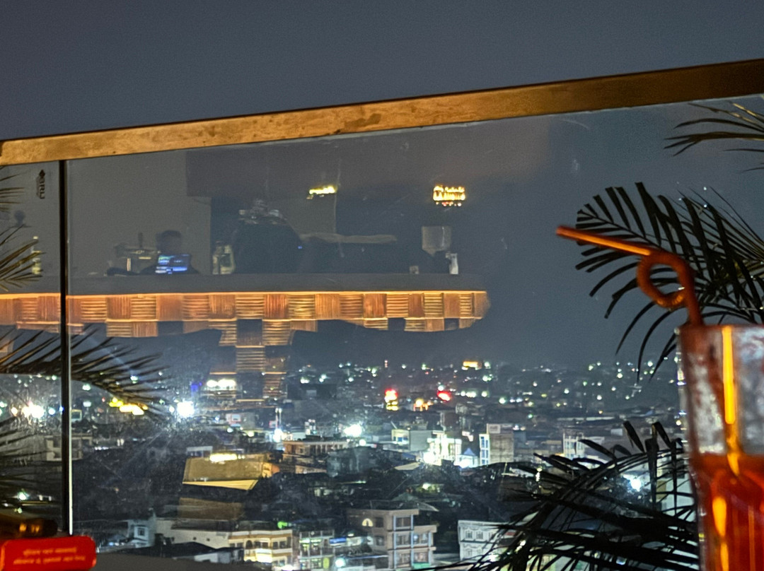斯来楚利酒店主图