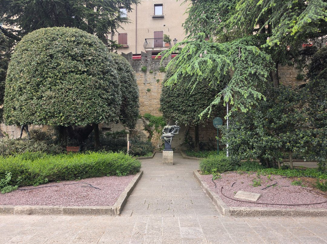 Fontana al Giardino dei Liburni-圣马力诺城必去景点