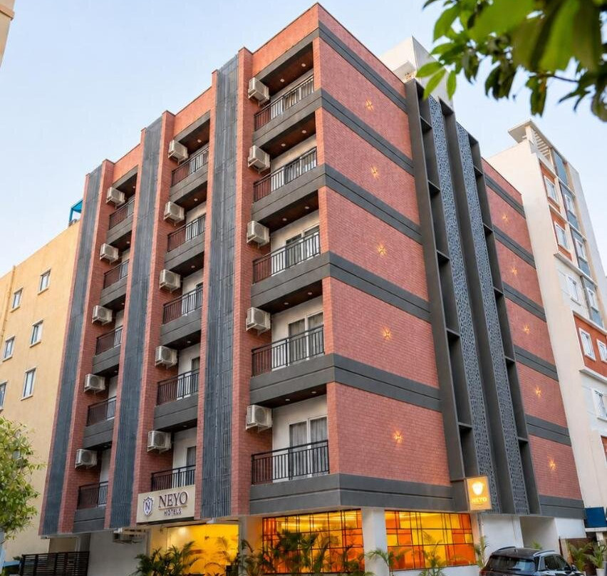 Neyo Hotels