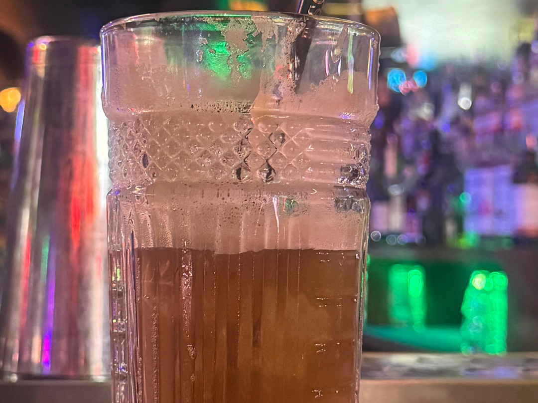 Legends Bar-阿尔布赞拉必去景点