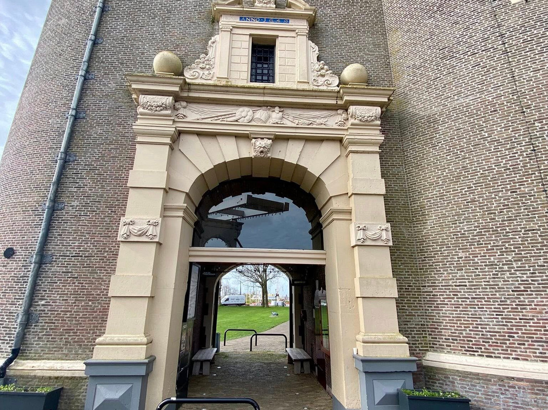 Cultureel Centrum Drommedaris-恩克赫伊曾必去景点