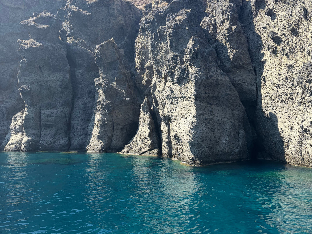 Vista Yachting Santorini-圣托里尼必去景点