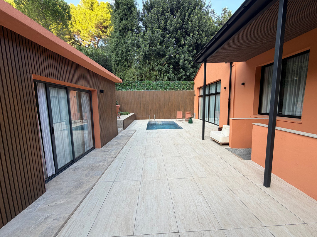 Eze Beach Residence