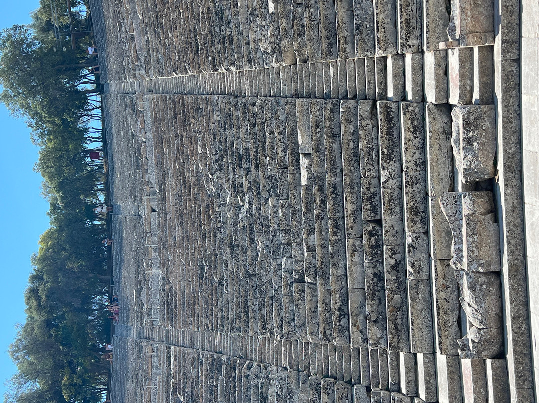 The Ancient Theatre of Epidaurus-埃皮达鲁斯必去景点