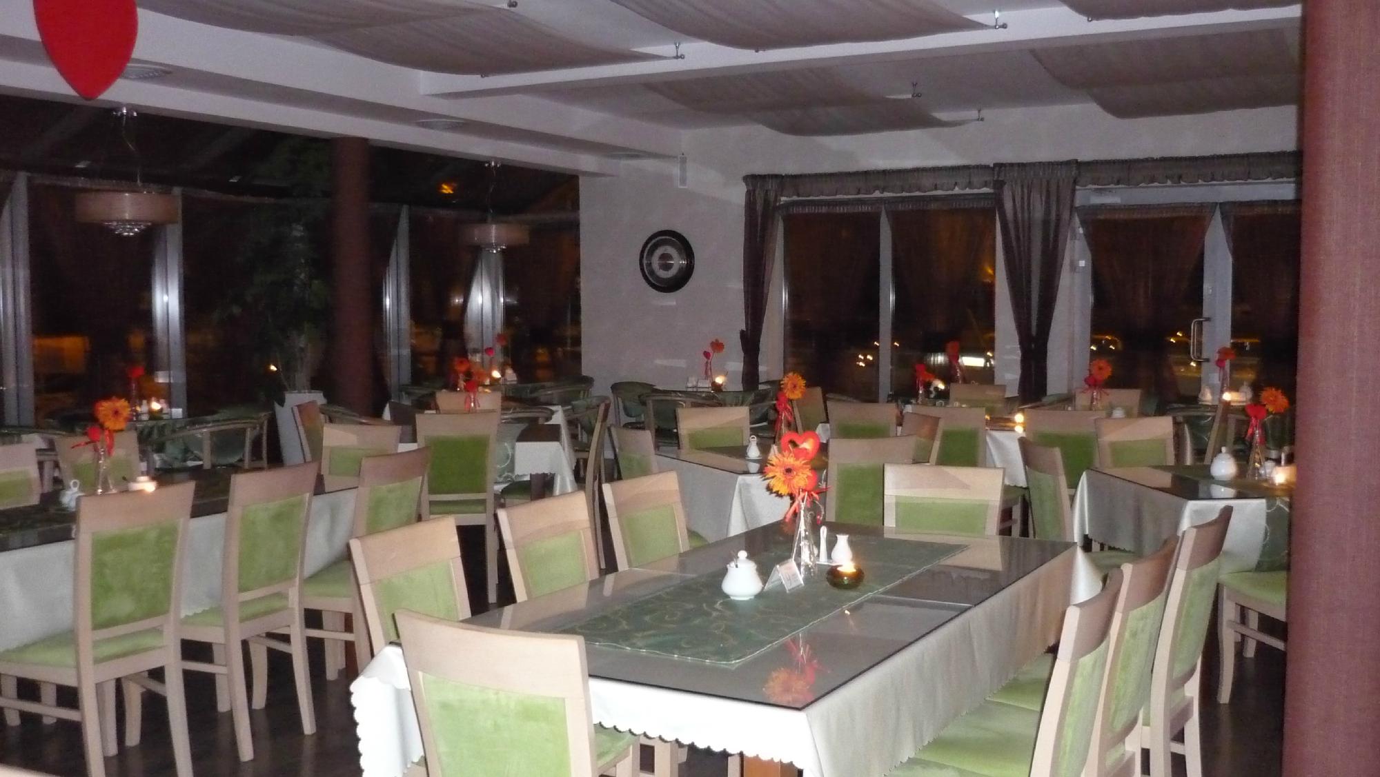 Apartamenty Nad Parseta-餐饮