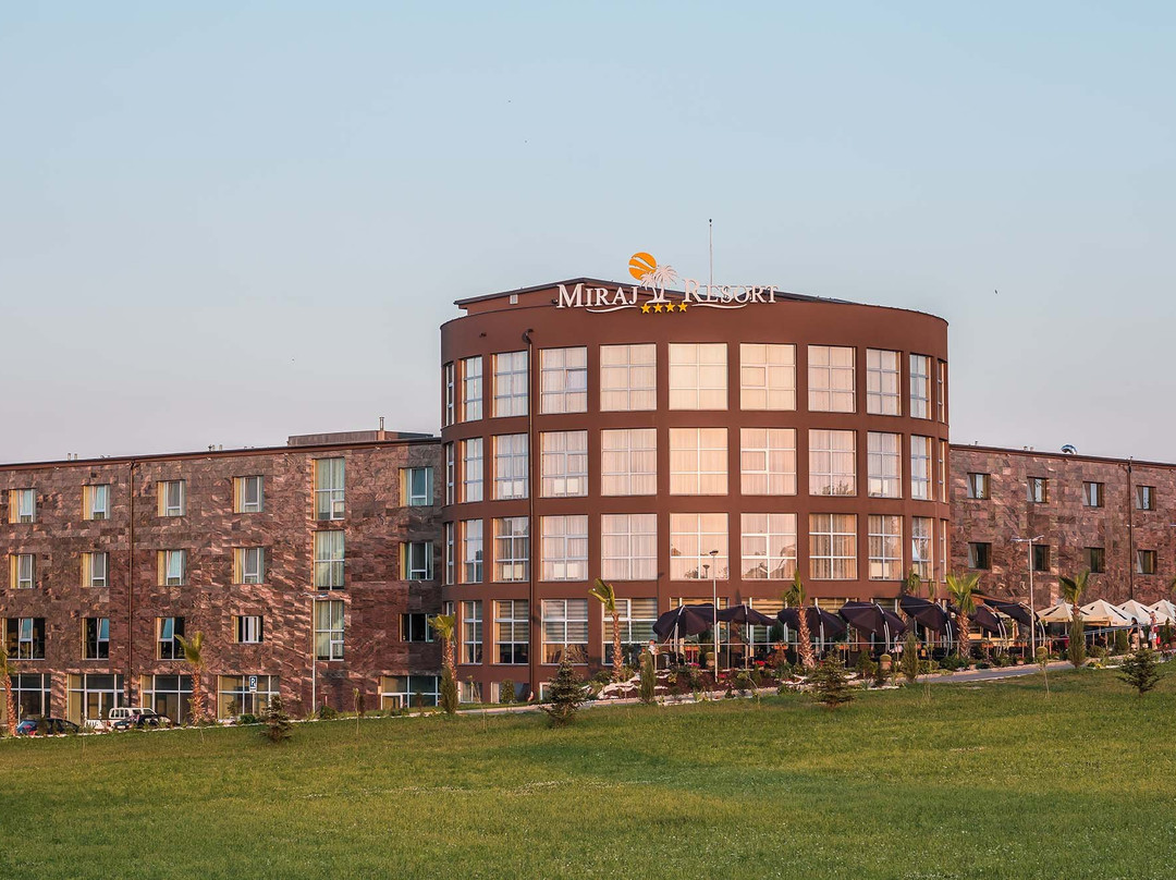 Miraj Resort
