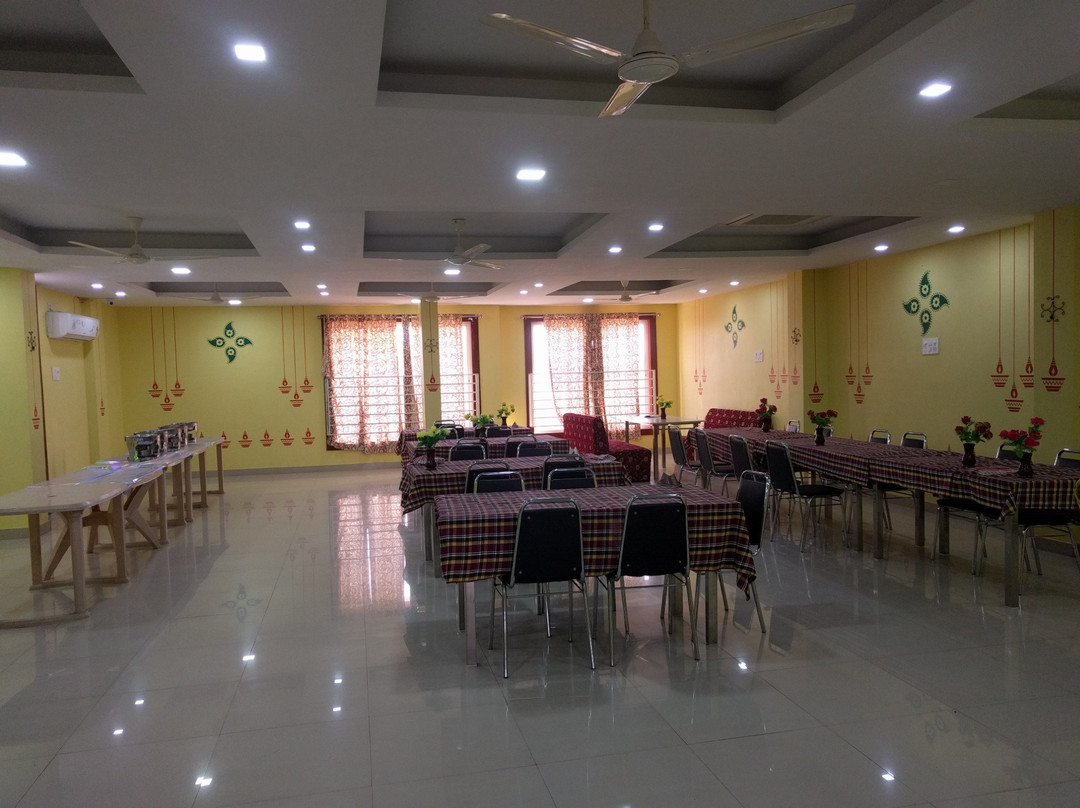 Pipariya酒店住宿-Hotel Shri Ram Palace