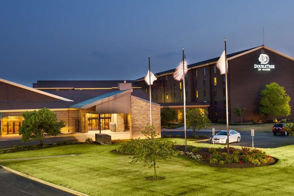 Doubletree By Hilton Collinsville - St. Louis主图