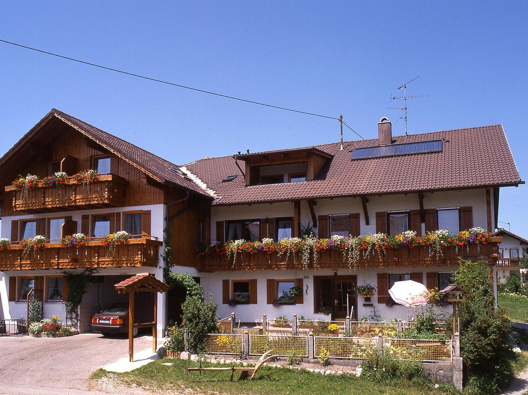 Gorisried酒店住宿-Kinderferienhof Bergblick