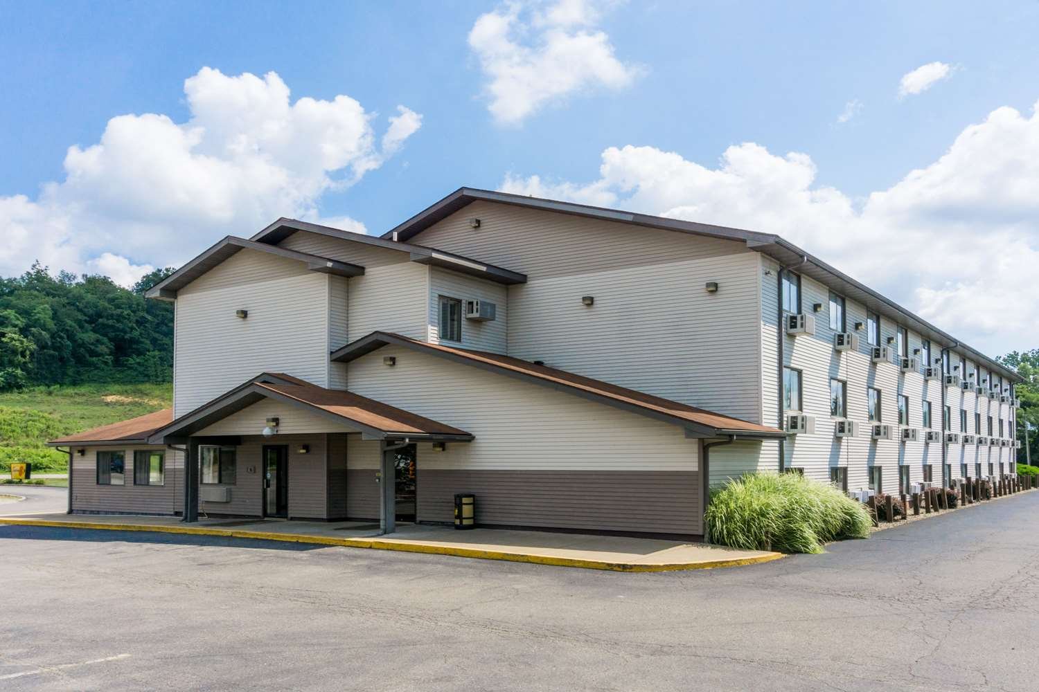 Super 8 by Wyndham Zanesville-官方