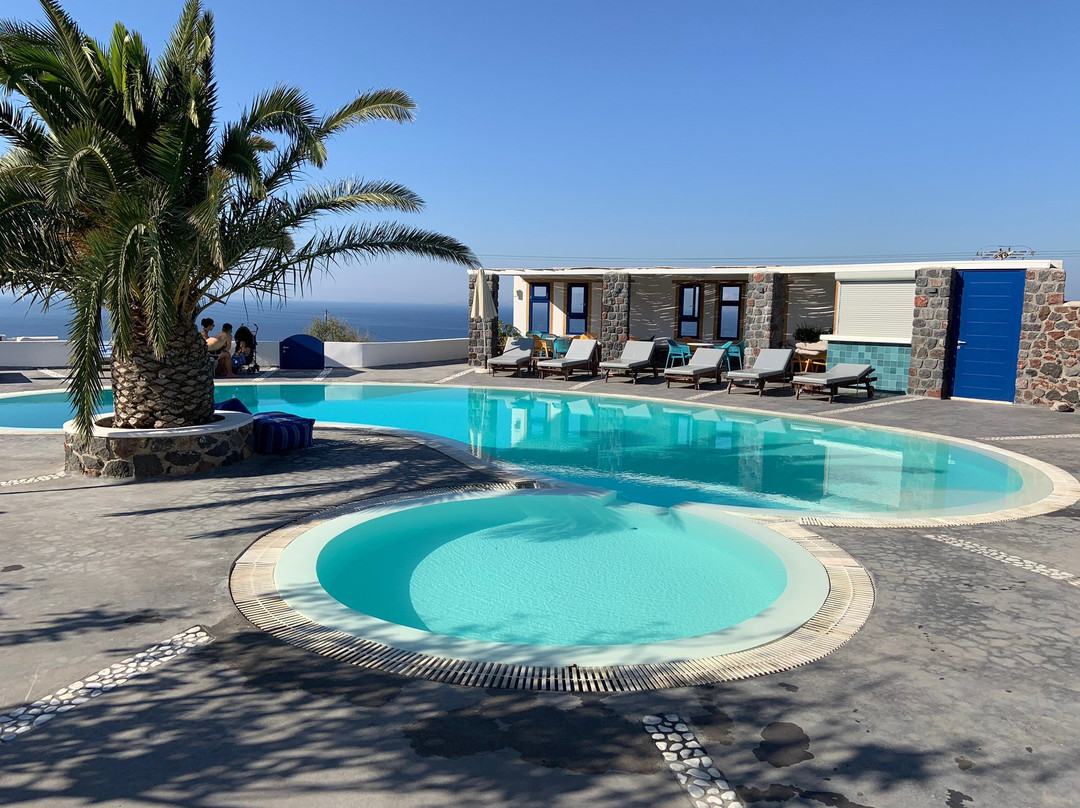 Anemomilos Hotel & Apartments