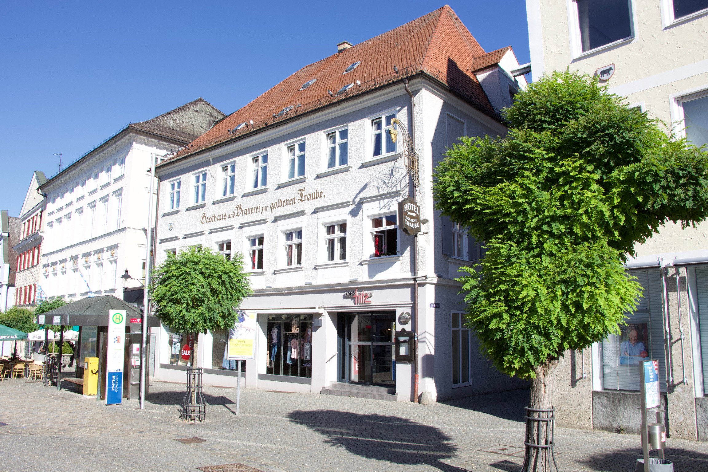 Hotel Goldene Traube-官方