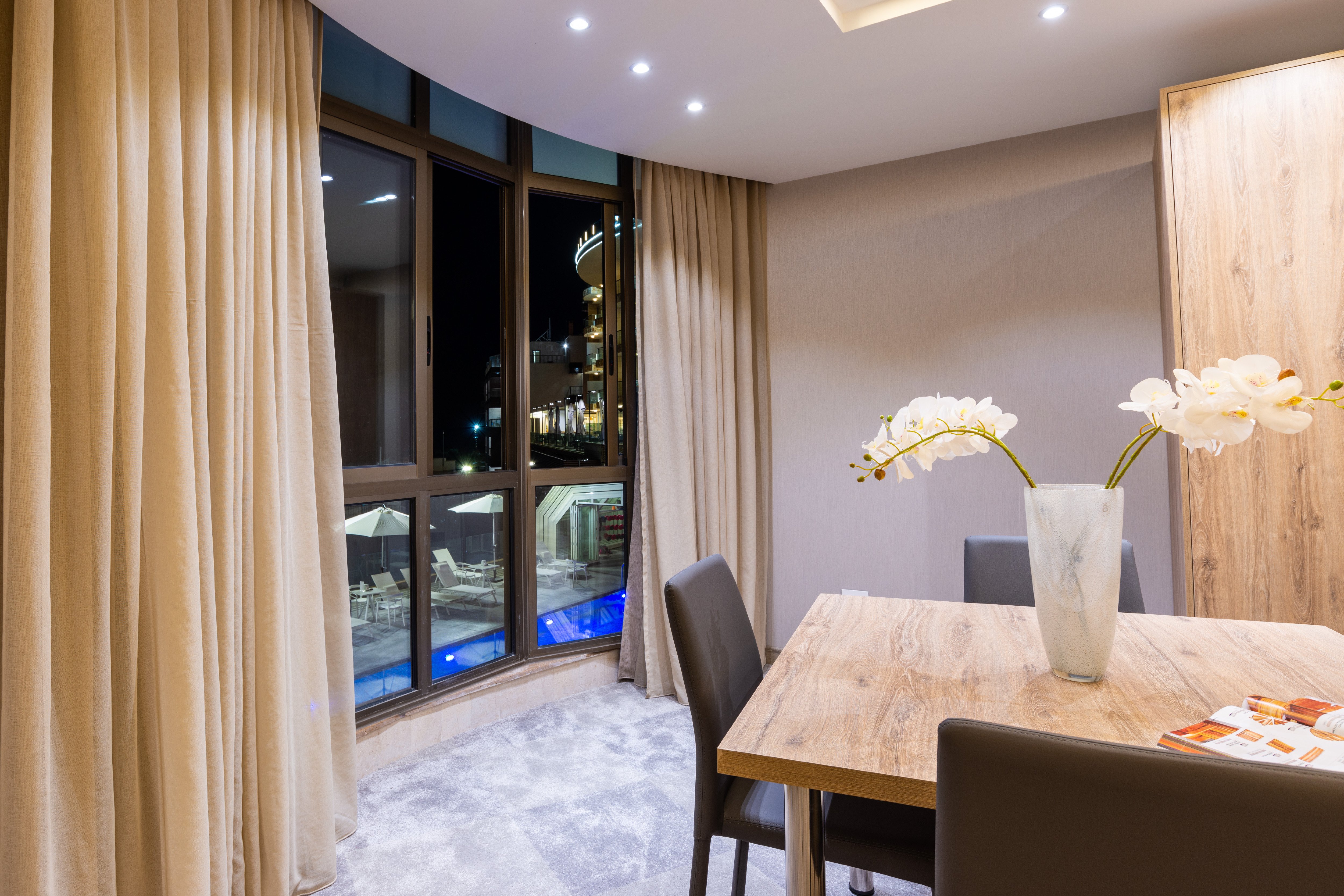 Maximus Hotel-官方
