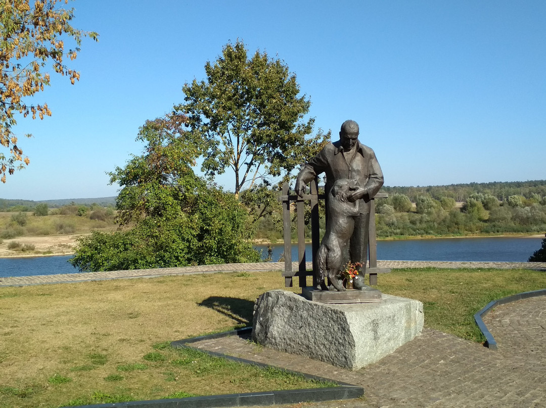 Monument to Paustovskiy景点图片