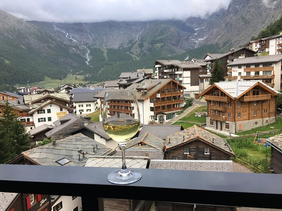 The Capra Hotel Saas-Fee主图