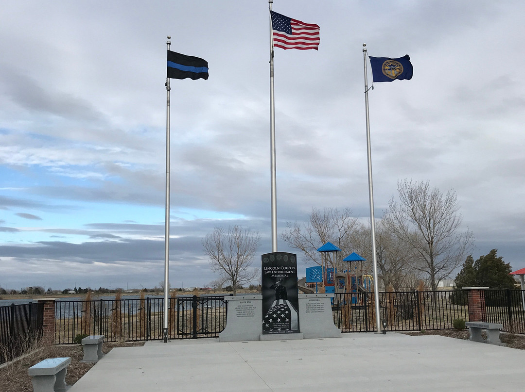 Lincoln County Law Enforcement Memorial景点图片