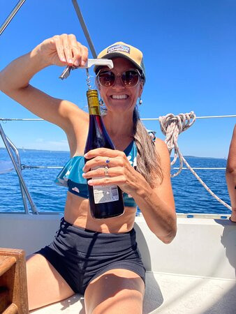 Charter Sailing and E-bike Tours-特拉弗斯城必去景点