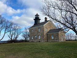 Old Field Point Light-Old Field必去景点