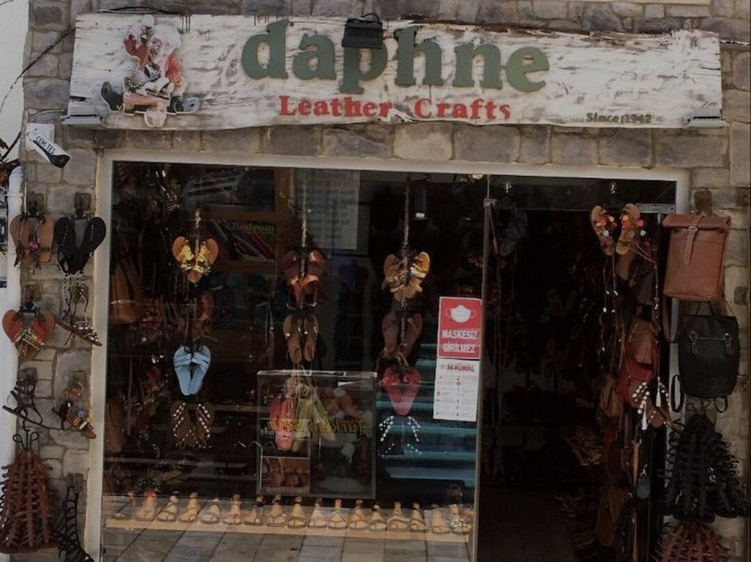 Daphne Leather Crafts-博德鲁姆必去景点