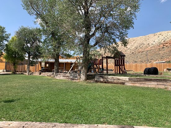 Twin Pines Lodge And Cabins-官方