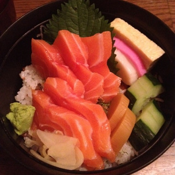 小山日本料理(新町店)主图