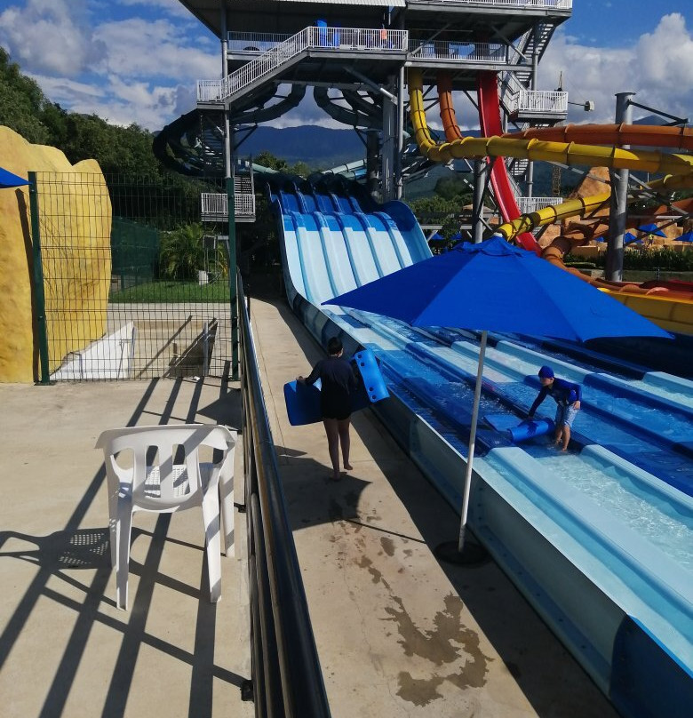 Hotel Kualamaná Cafam Melgar主图