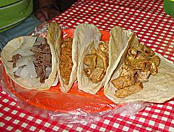 Bermejillo餐馆和美食-Tacos de la Bravo