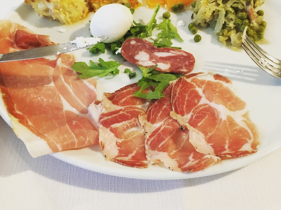Montecorvino Pugliano餐馆和美食-bar ristorante pizzeria braceria LA TAVERNETTA