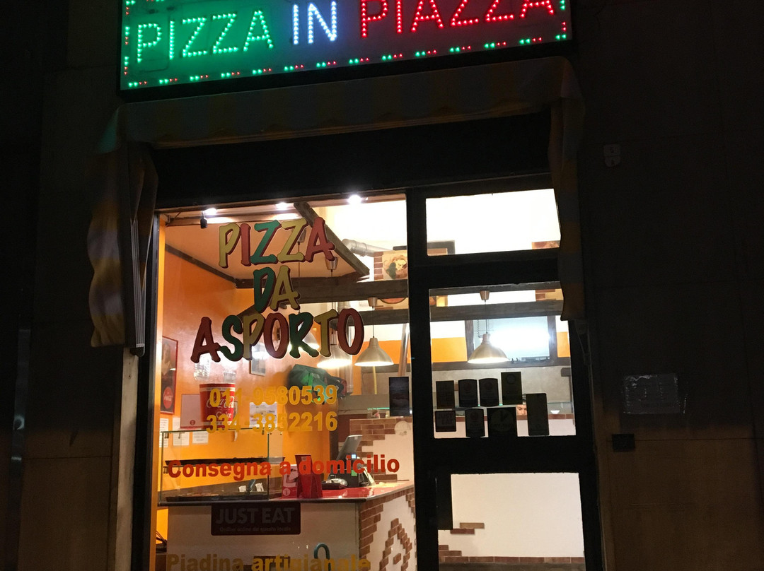 Pizza In Piazza