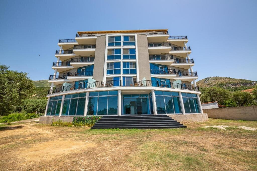 Hotel Borshi