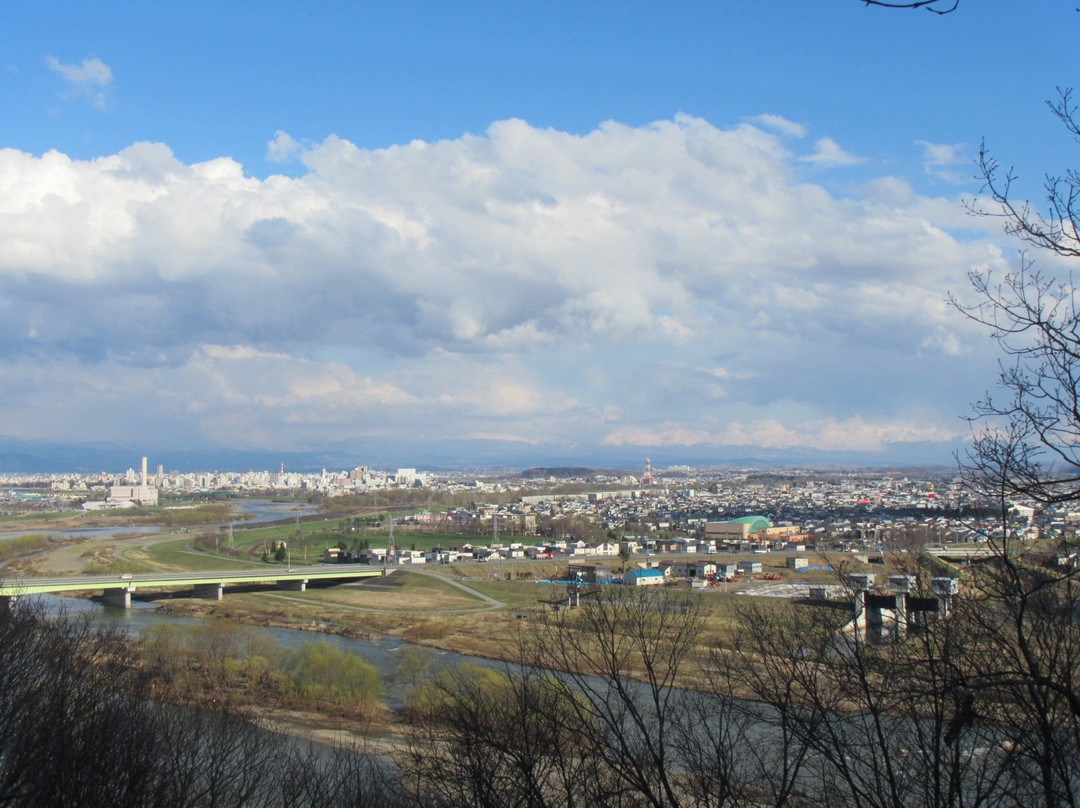 鹰栖町旅游景点-岚山公园
