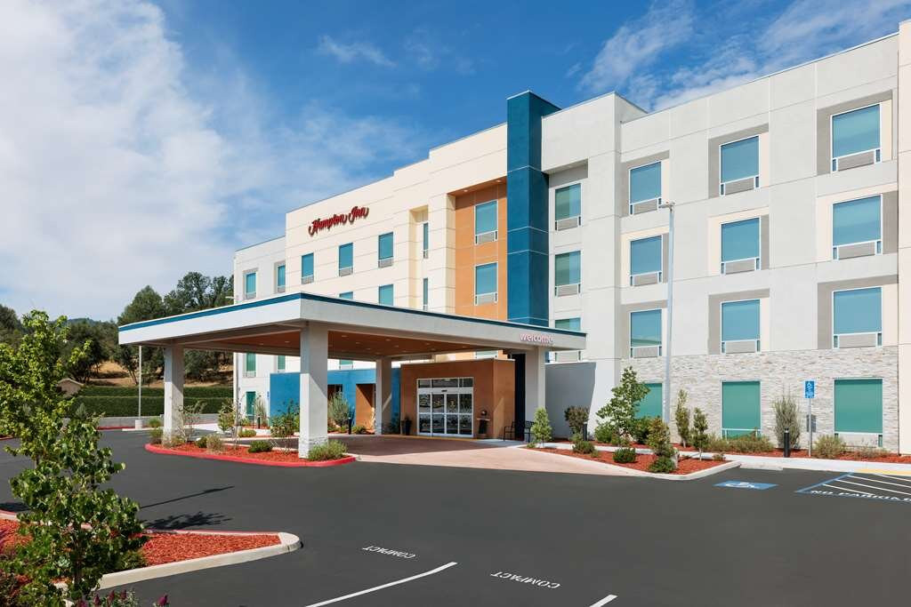 Hampton Inn Oakhurst-Yosemite主图