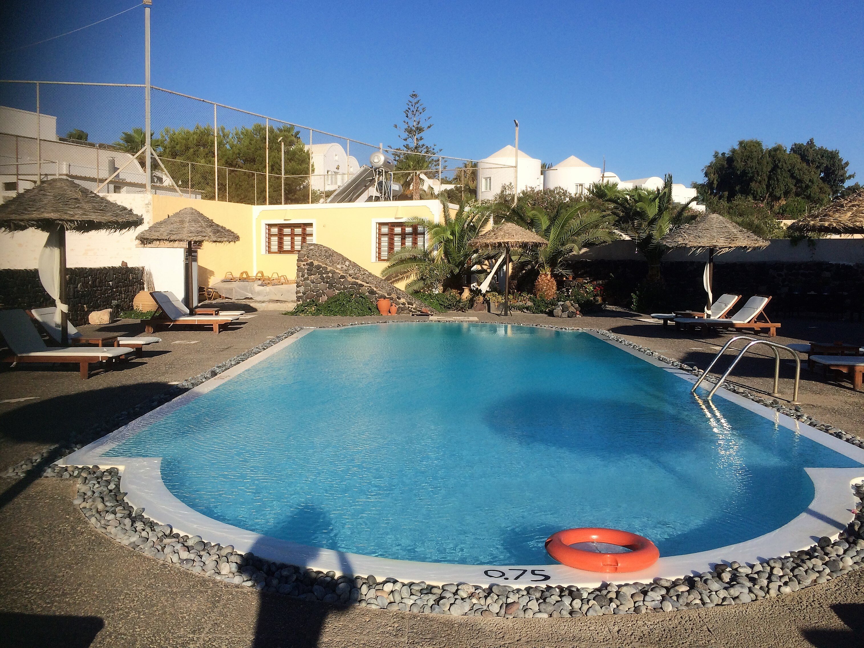 安娜传统公寓酒店-泳池