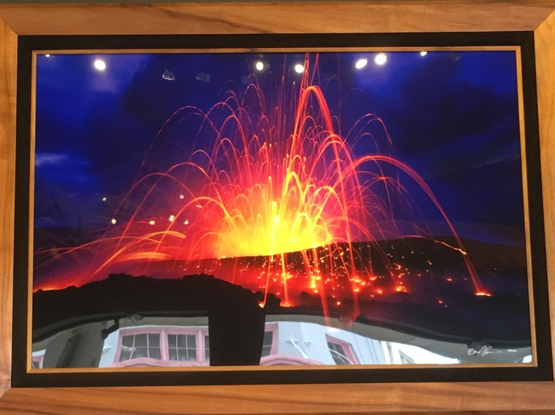 Extreme Exposure Fine Art Gallery-希洛必去景点