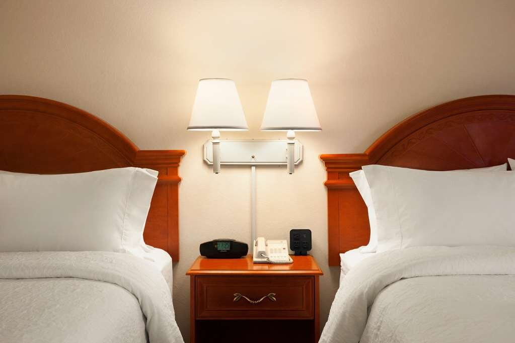 Hampton Inn Quakertown主图