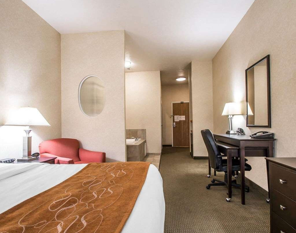 Comfort Suites Merrillville Near US 30主图