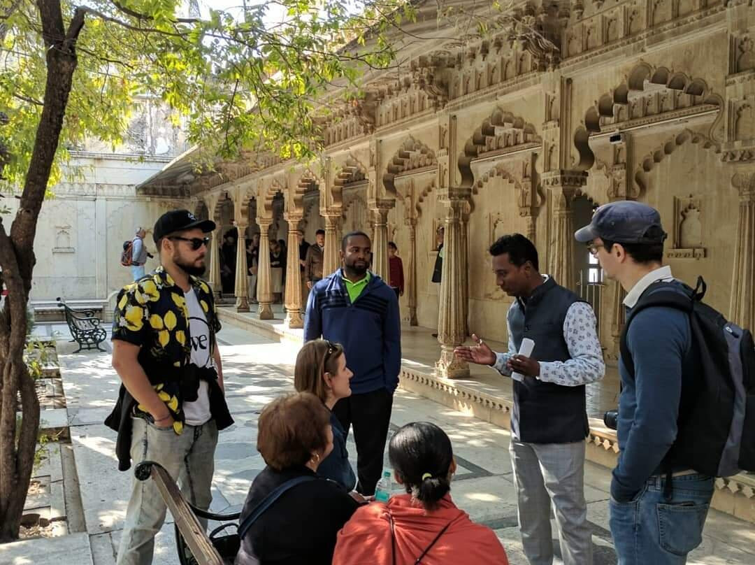 Udaipur Taxi with Guide-乌代布尔必去景点