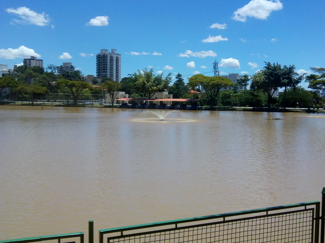 Lago dos Patos-瓜鲁柳斯必去景点
