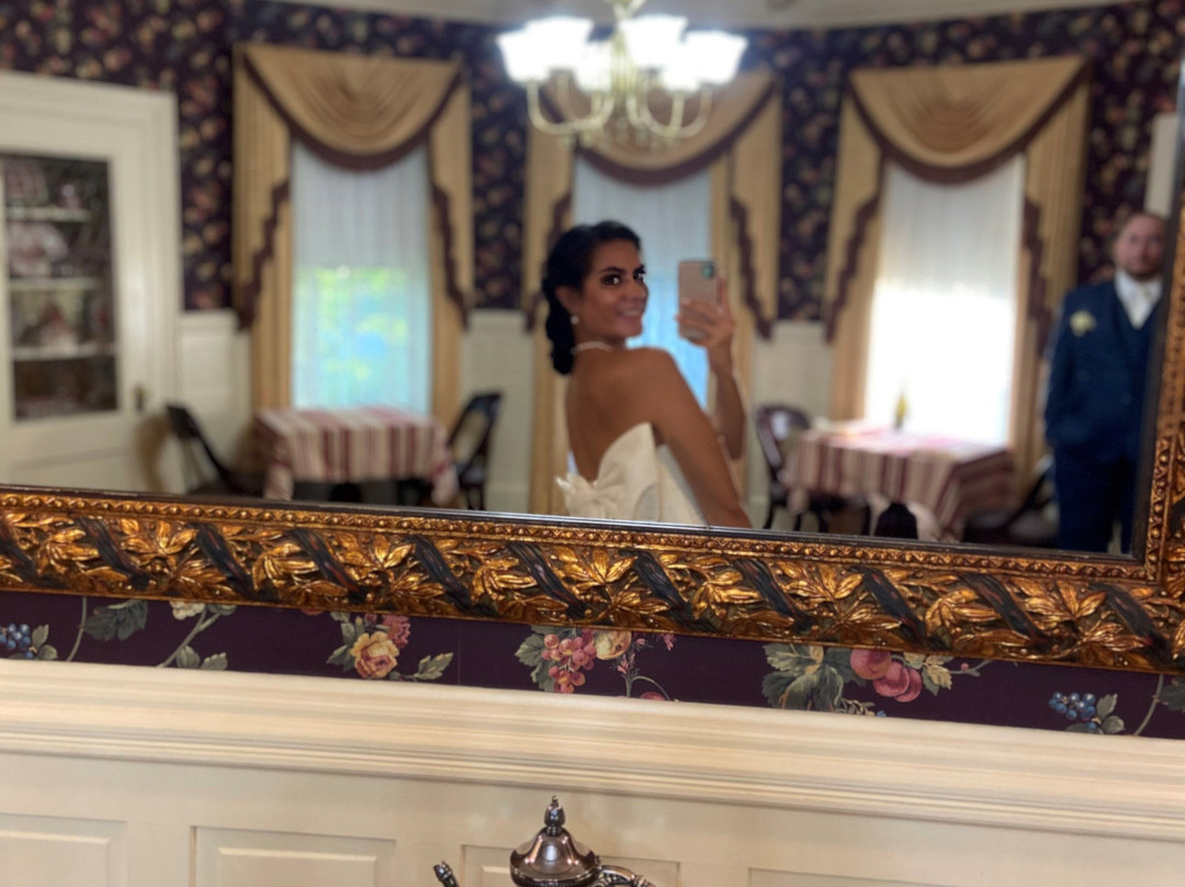 Berry Manor Inn And Hotel主图