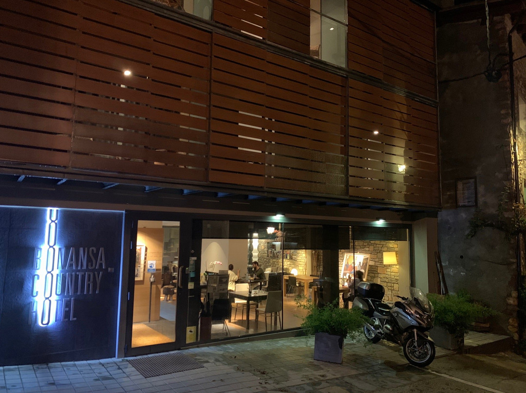 Bonansa Country Hotel主图