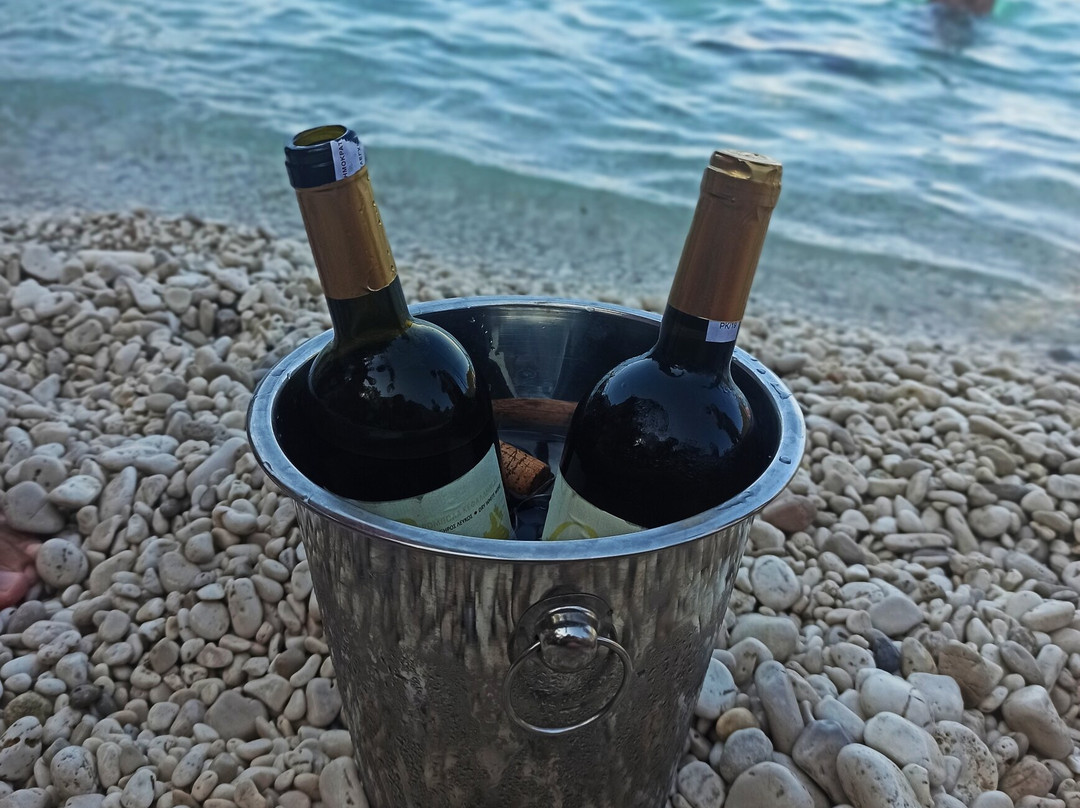 Antisamos Beach-萨米必去景点