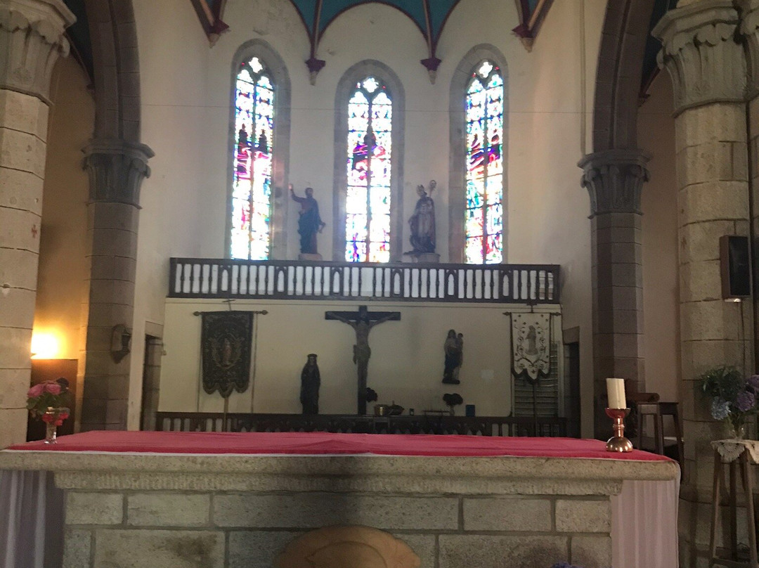 Eglise Saint-Pol-Aurélien-Ouessant必去景点