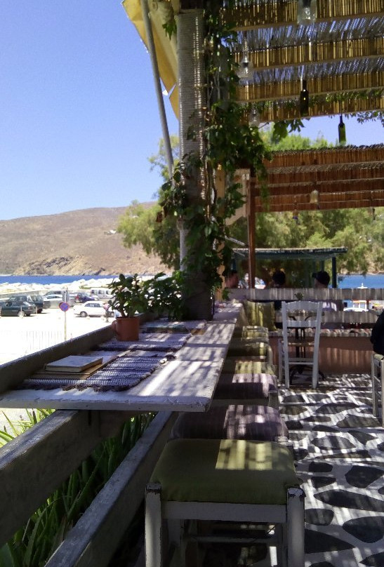 Maestro All Day Cafe Cocktail Bar-Aegiali必去景点